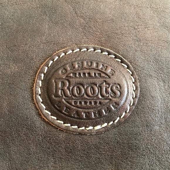 Vintage Genuine Leather Roots Purse - Picture 3 of 3
